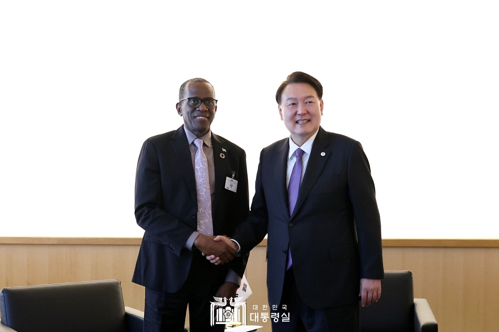 윤석열 대통령, 유엔총회 계기 세인트루시아 총리와 정상회담 개최
